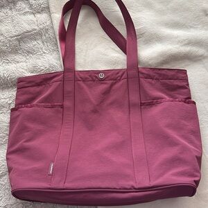 SOLD ON MERCARI Daily Multi-Pocket Tote Bag